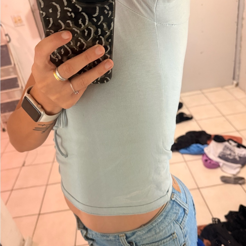 Brandy Melville Light Blue Short Sleeve Tee - Picture 4 of 9